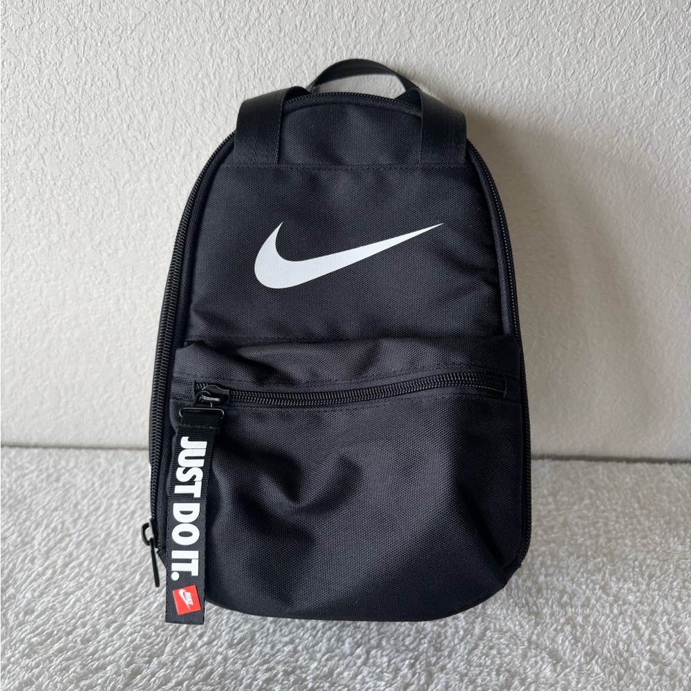 Black Nike Multi Zip JDI Fuel Pack Lunch Box - Picture 2 of 10